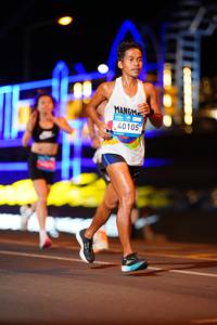 BIB: 40105
                            <button type="button" onclick="openModal(22832699)" class="btn btn-primary btn-sm float-right btn-popup" data-toggle="modal" data-target=".modal-high-quality">
                        <i class="fas fa-shopping-cart"></i> Add to Cart
                    </button>
                                            <button type="button" onclick="isThisMe(22832699, true)" class="btn btn-success btn-sm float-right btn-popup btn-isme hidden" data-toggle="tooltip" data-placement="bottom" title="นี่คือรูปของคุณใช่ไหม คลิกที่นี่เพื่อเอาเข้าอัลบั้ม">
                        <i class="fas fa-plus"></i> Add to album
                    </button>
                    <button type="button" onclick="isThisMe(22832699, false)" class="btn btn-warning btn-sm float-right btn-popup btn-isnotme hidden">
                        <i class="fas fa-ban"></i> Remove from album
                    </button>